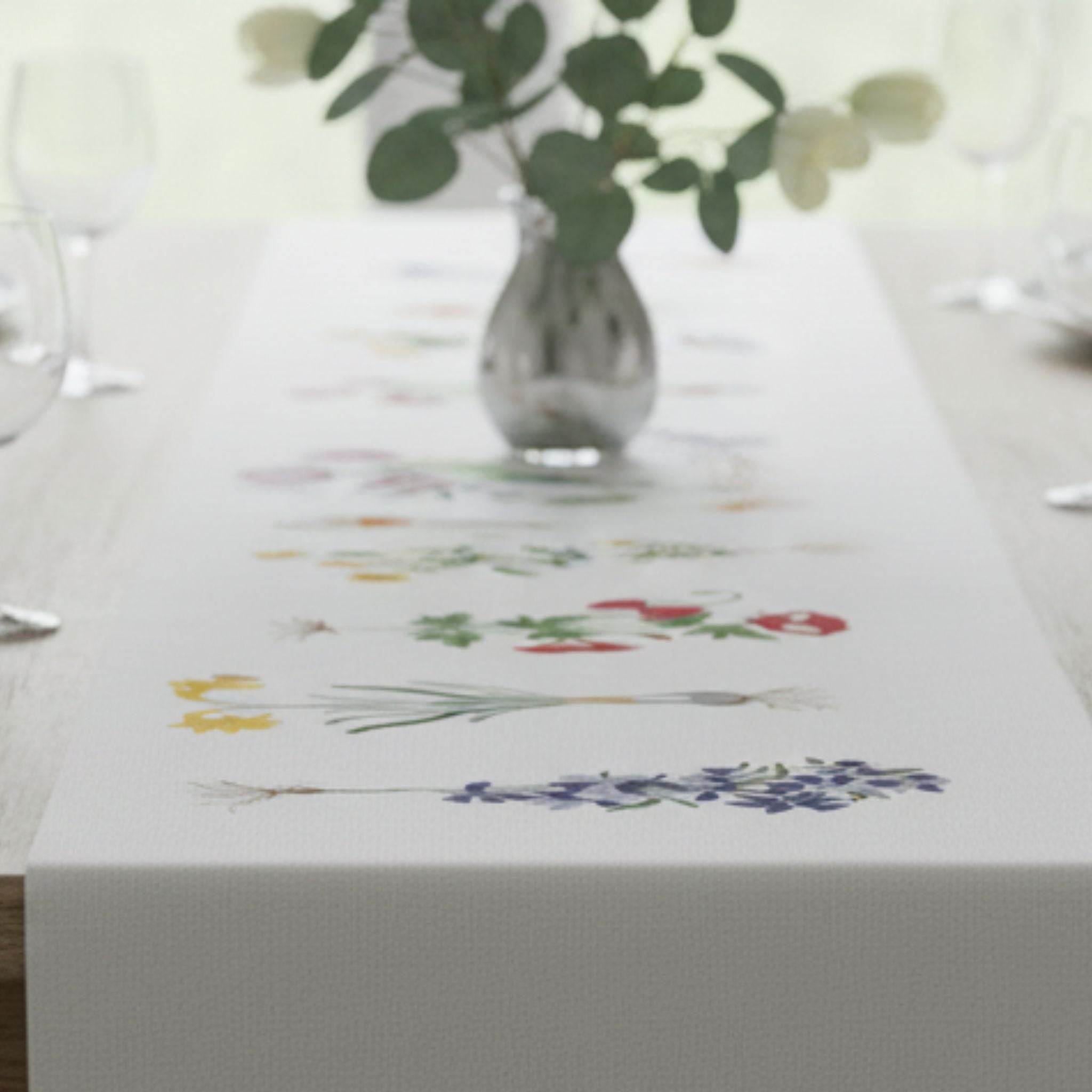 Emroidered Table Runner (White)