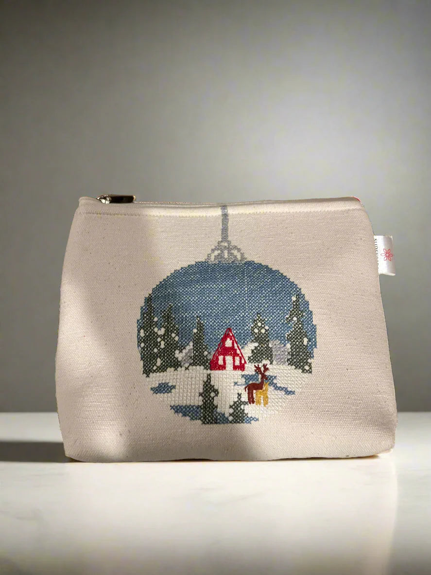HOLIDAY BALL POUCH